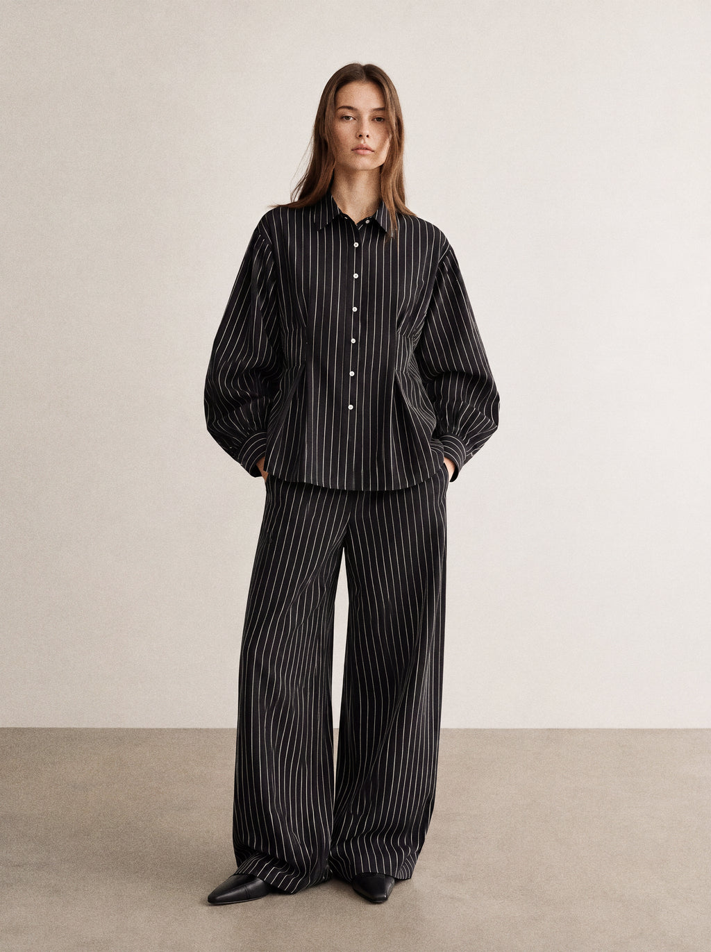 Lazy Monday black pants with stripes, long